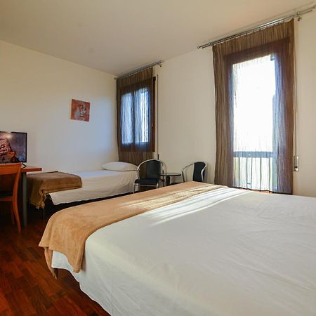 Hotel Querini Business Hotel Sandrigo Esterno foto