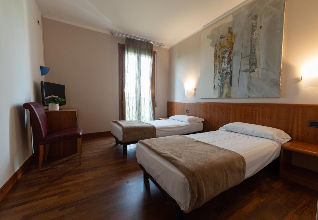 Hotel Querini Business Hotel Sandrigo Esterno foto