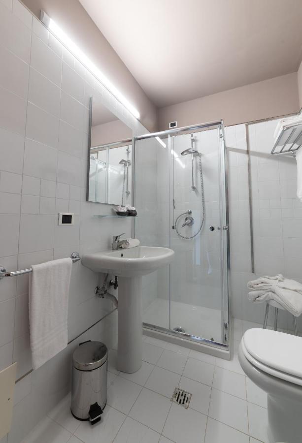 Hotel Querini Business Hotel Sandrigo Esterno foto