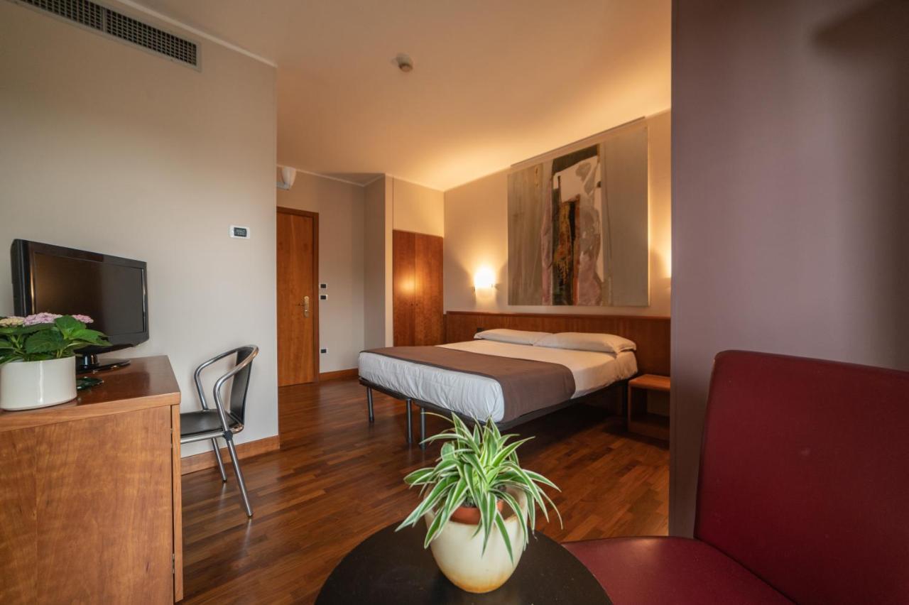 Hotel Querini Business Hotel Sandrigo Esterno foto