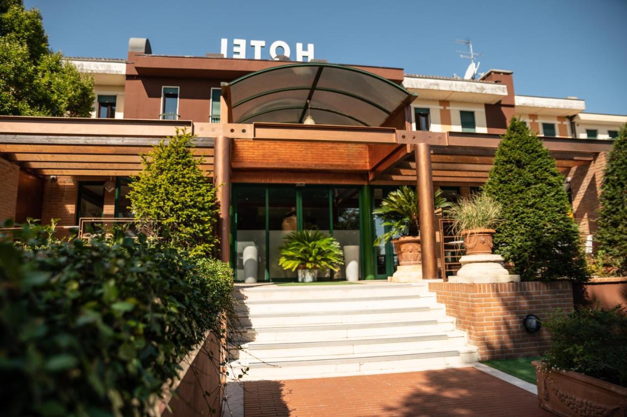 Hotel Querini Business Hotel Sandrigo Esterno foto