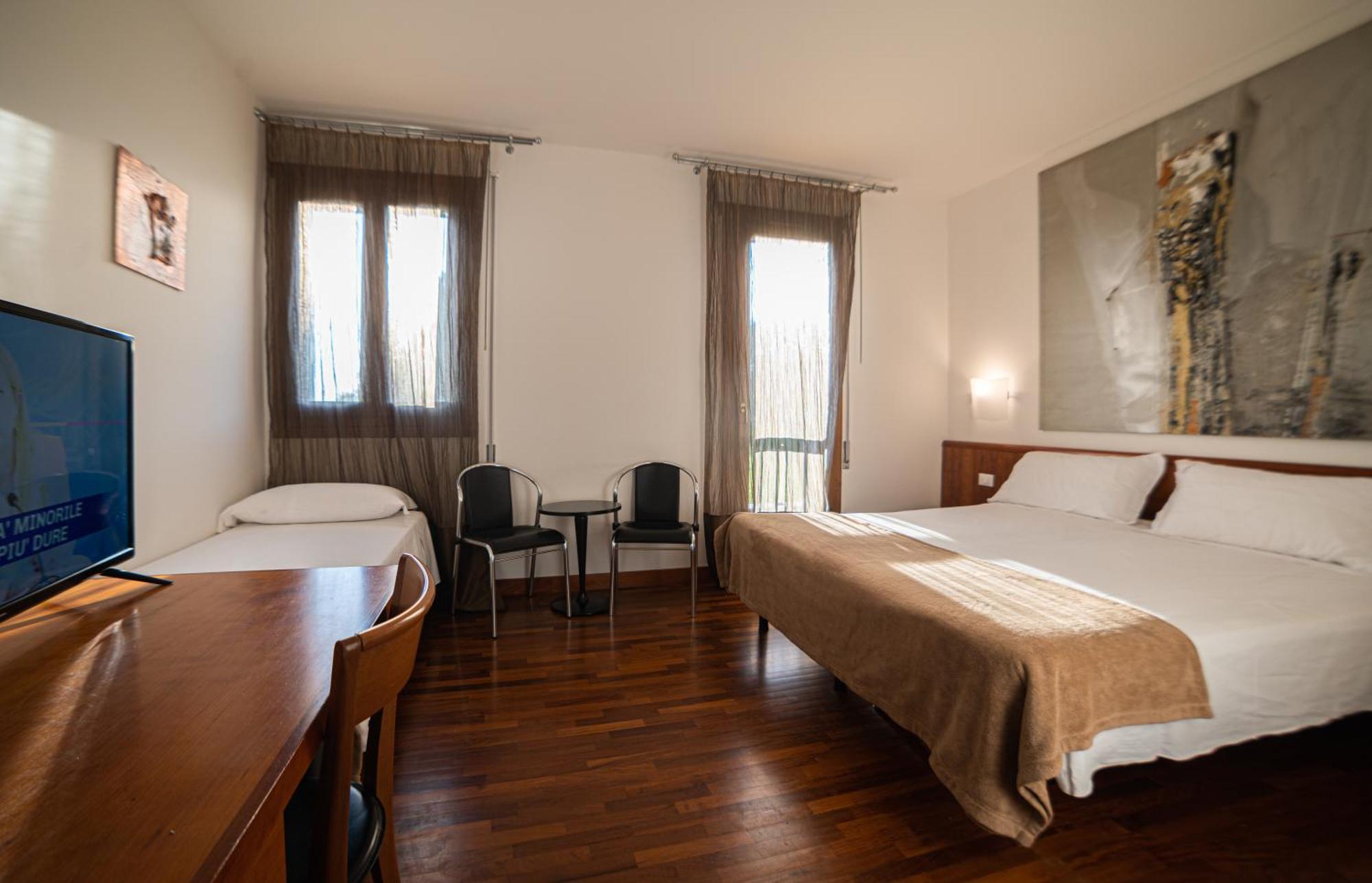 Hotel Querini Business Hotel Sandrigo Esterno foto